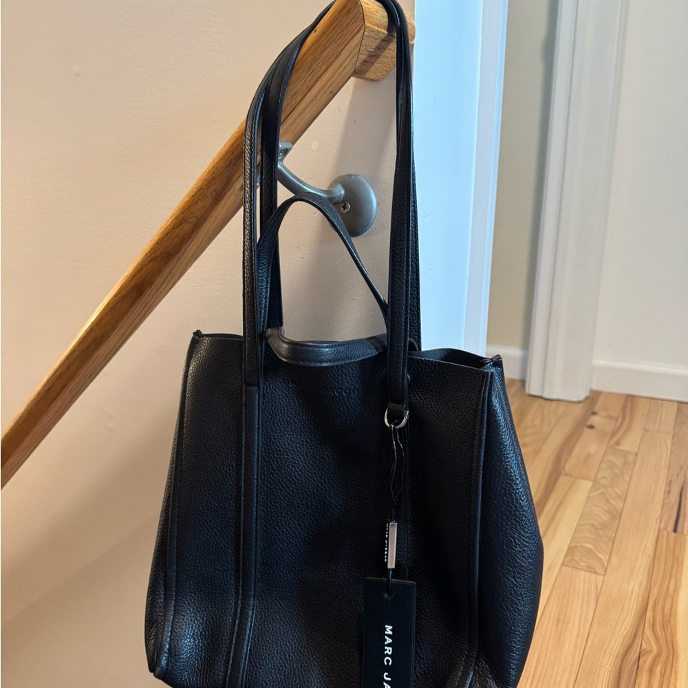 Marc Jacobs Black Structured Tote with Minimalist Design